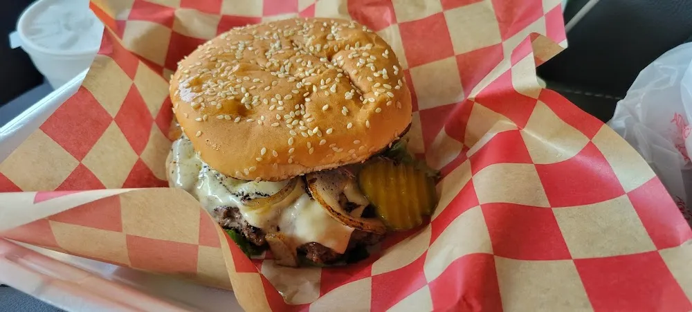 Rocky Top Cheeseburger